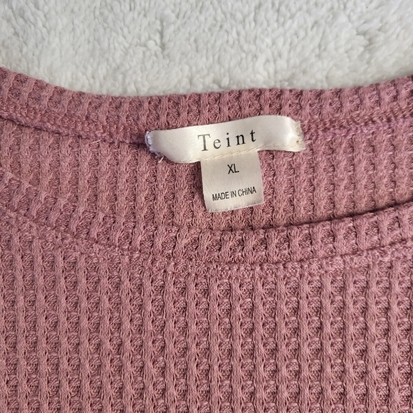 Teint Pink Textured Sweater with Crochet Bottom Women's Size XL - Picture 8 of 9